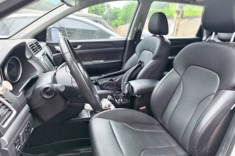 Used Haval M6 2017 1.5T Manual Two-Wheel Drive Elite Model Left Front Seat