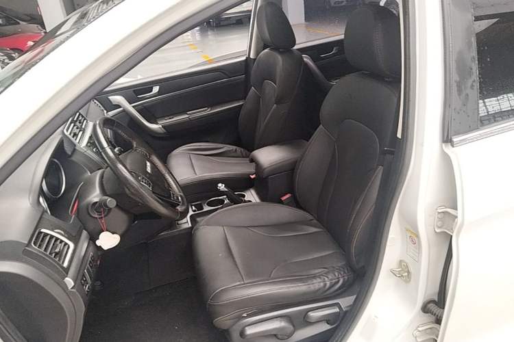 Used Haval M6 2017 1.5T Automatic Two-Wheel Drive Elite Model Left Front Seat