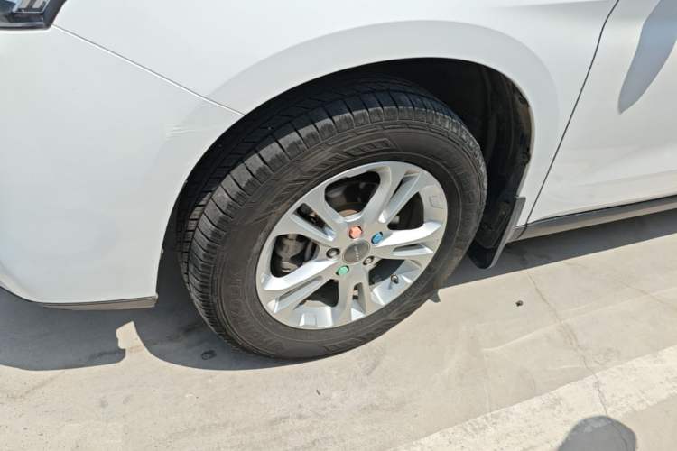Used Haval M6 2017 1.5T Manual Two-Wheel Drive Elite Model Left Front Wheel Hub