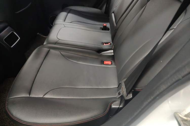 Used Haval M6 2017 1.5T Automatic Two-Wheel Drive Elite Model Left Rear Seat