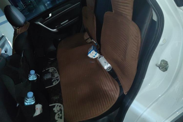 Used Haval M6 2017 1.5T Manual Two-Wheel Drive Elite Model Left Rear Seat