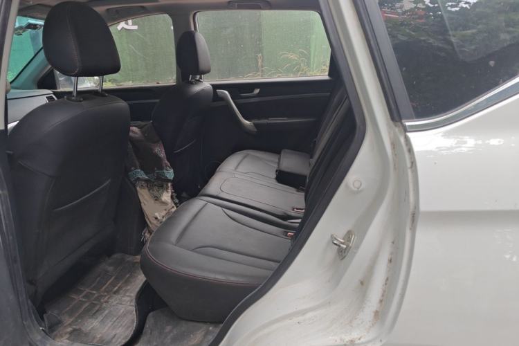 Used Haval M6 2017 1.5T Manual Two-Wheel Drive Elite Model Left Rear Seat