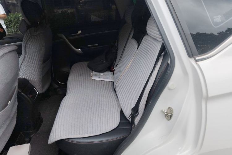 Used Haval M6 2017 1.5T Automatic Two-Wheel Drive Prestige Model Left Rear Seat