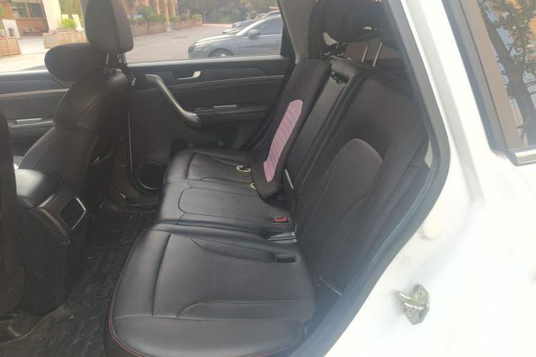 Used Haval M6 2017 1.5T Automatic Two-Wheel Drive Elite Model Left Rear Seat