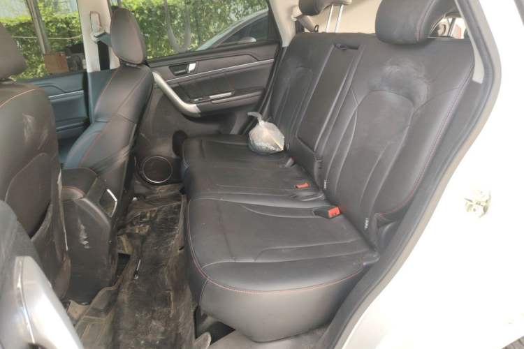 Used Haval M6 2017 1.5T Automatic Two-Wheel Drive Elite Model Left Rear Seat
