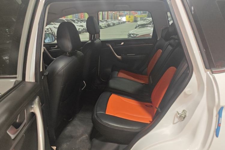 Used Haval M6 2017 1.5T Automatic Two-Wheel Drive Urban Model Left Rear Seat