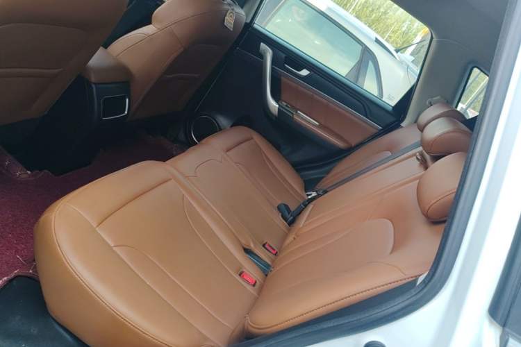 Used Haval M6 2017 1.5T Manual Two-Wheel Drive Elite Model Left Rear Seat