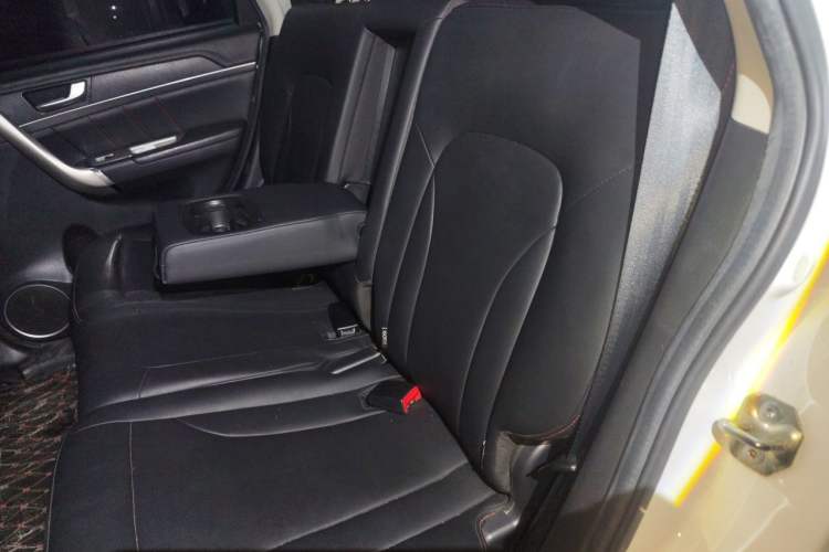 Used Haval M6 2017 1.5T Automatic Two-Wheel Drive Elite Model Left Rear Seat
