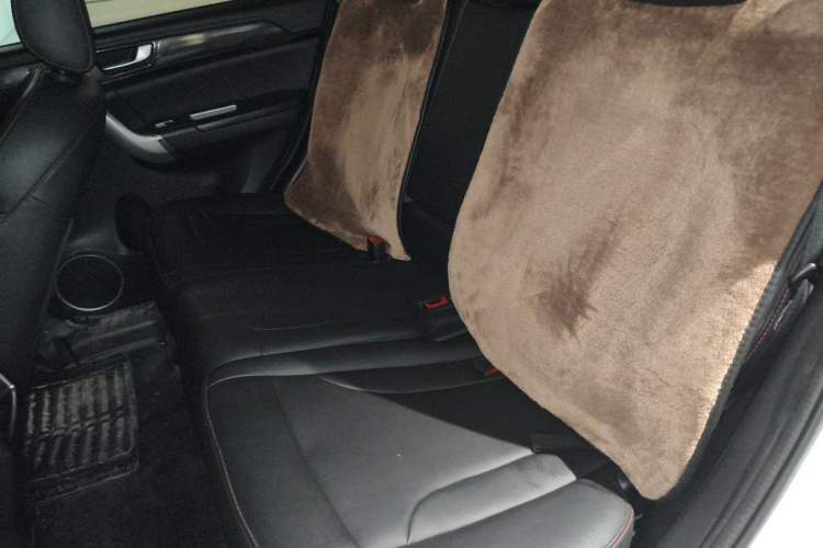 Used Haval M6 2017 1.5T Manual Two-Wheel Drive Elite Model Left Rear Seat