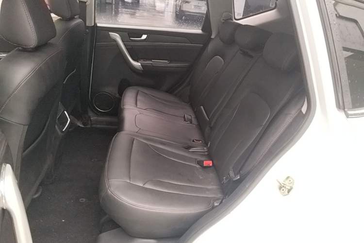 Used Haval M6 2017 1.5T Automatic Two-Wheel Drive Elite Model Left Rear Seat