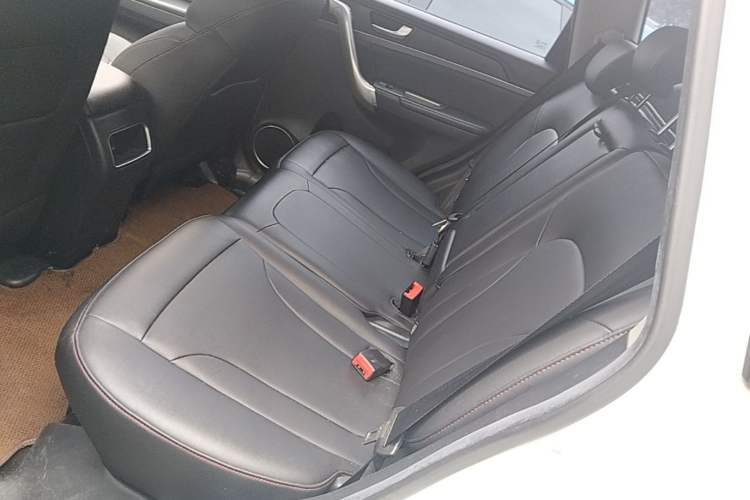 Used Haval M6 2017 1.5T Automatic Two-Wheel Drive Elite Model Left Rear Seat