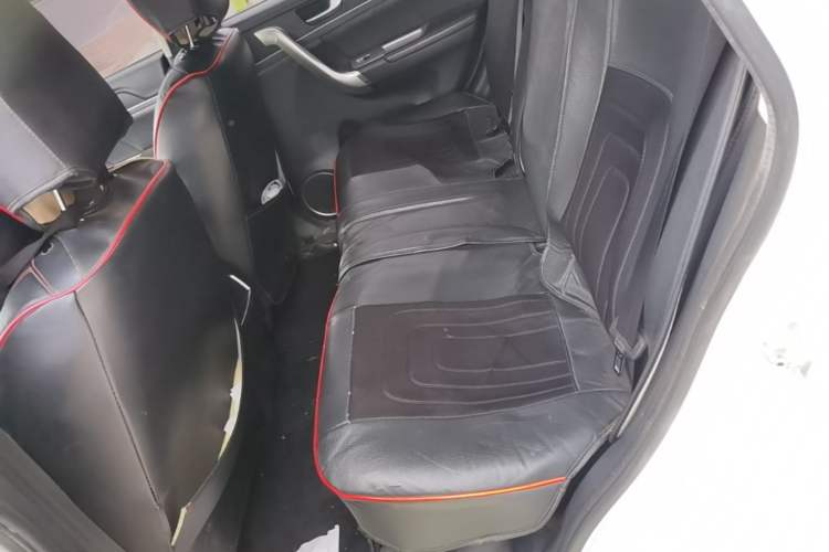 Used Haval M6 2017 1.5T Automatic Two-Wheel Drive Elite Model Left Rear Seat