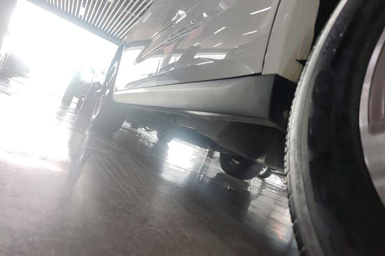 Used Haval M6 2017 1.5T Manual Two-Wheel Drive Urban Version Left Side Sill