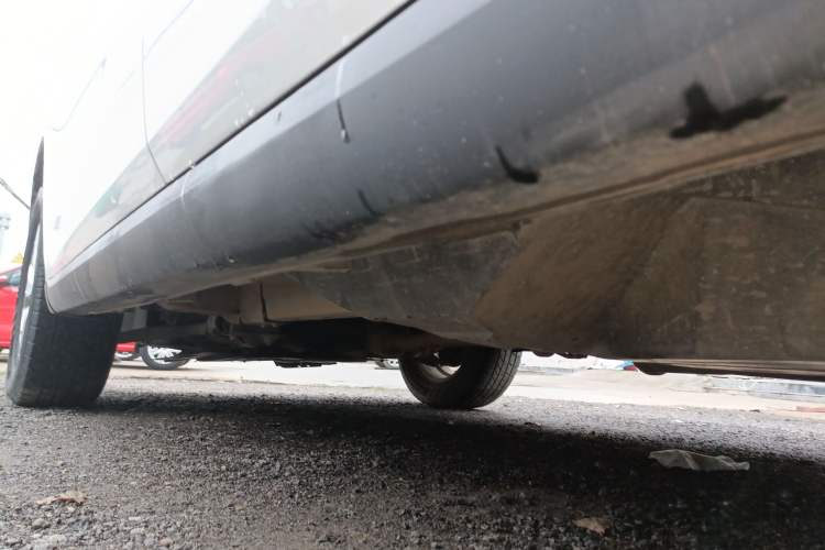 Used Haval M6 2017 1.5T Manual Two-Wheel Drive Elite Model Left Side Sill