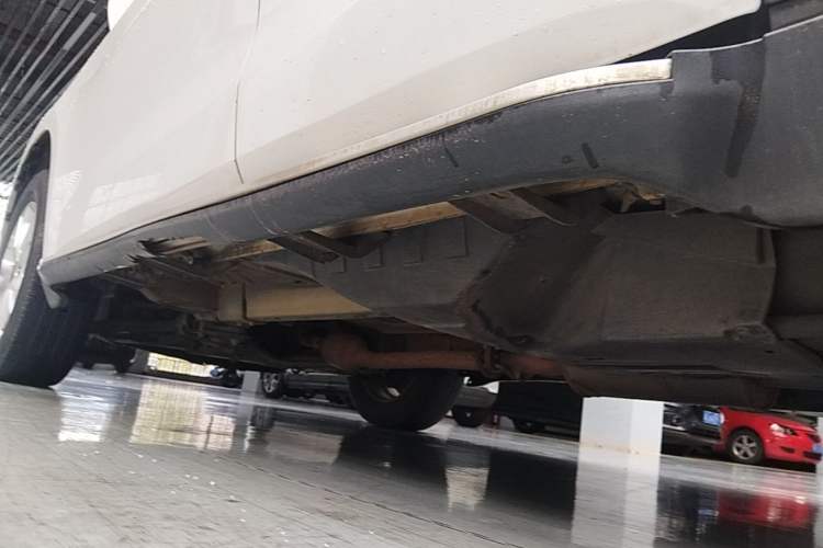 Used Haval M6 2017 1.5T Automatic Two-Wheel Drive Elite Model Left Side Sill