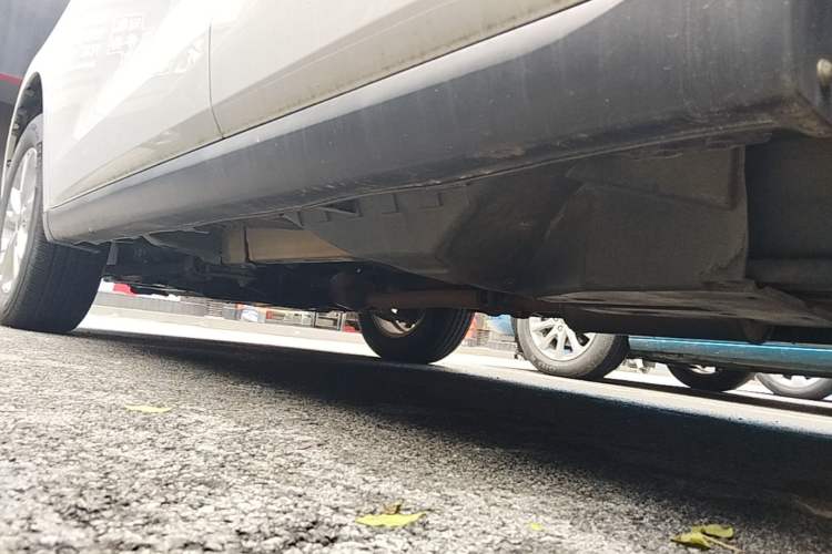 Used Haval M6 2017 1.5T Automatic Two-Wheel Drive Elite Model Left Side Sill