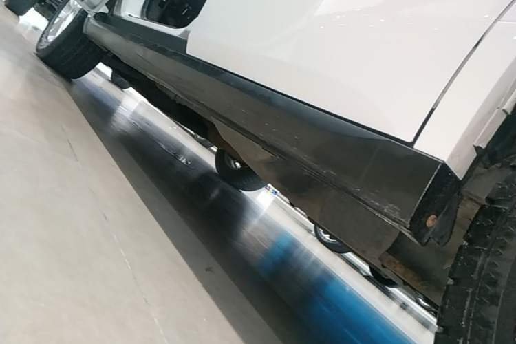 Used Haval M6 2017 1.5T Automatic Two-Wheel Drive Elite Model Left Side Sill
