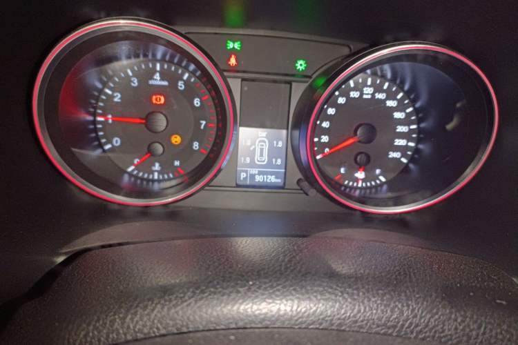 Used Haval M6 2017 1.5T Automatic Two-Wheel Drive Prestige Model Odometer Close Up