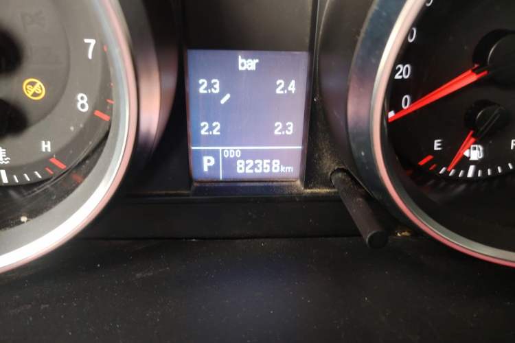 Used Haval M6 2017 1.5T Automatic Two-Wheel Drive Elite Model Odometer Close Up
