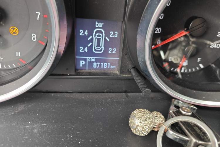 Used Haval M6 2017 1.5T Automatic Two-Wheel Drive Prestige Model Odometer Close Up