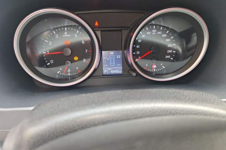Used Haval M6 2017 1.5T Automatic Two-Wheel Drive Elite Model Odometer Close Up