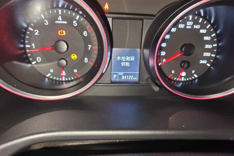 Used Haval M6 2017 1.5T Automatic Two-Wheel Drive Elite Model Odometer Close Up