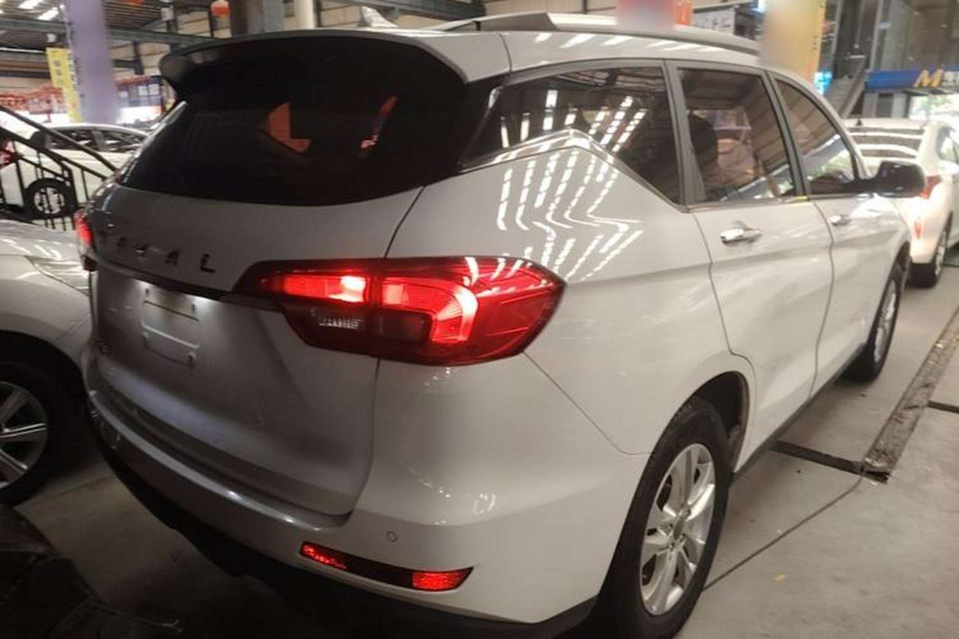 Used Haval M6 2017 1.5T Automatic Two-Wheel Drive Elite Model Rear Right 45 Deg