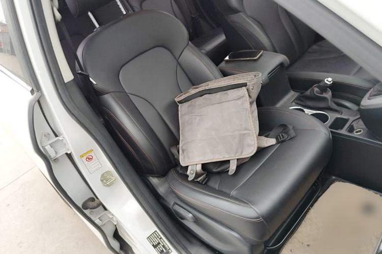 Used Haval M6 2017 1.5T Manual Two-Wheel Drive Elite Model Right Front Seat