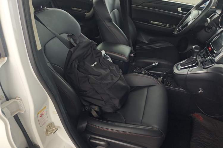 Used Haval M6 2017 1.5T Automatic Two-Wheel Drive Elite Model Right Front Seat