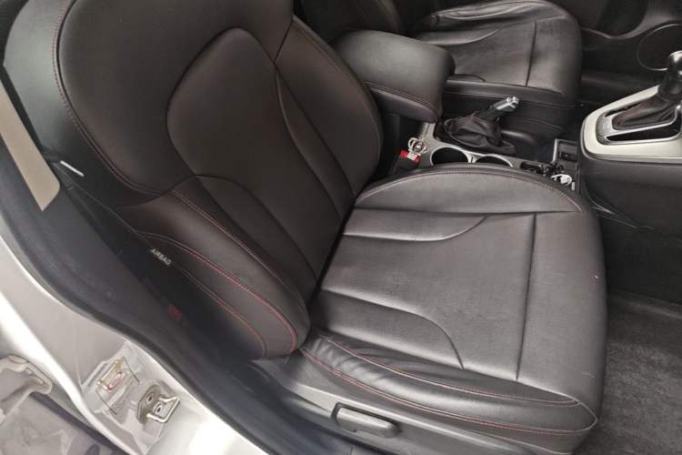 Used Haval M6 2017 1.5T Automatic Two-Wheel Drive Elite Model Right Front Seat