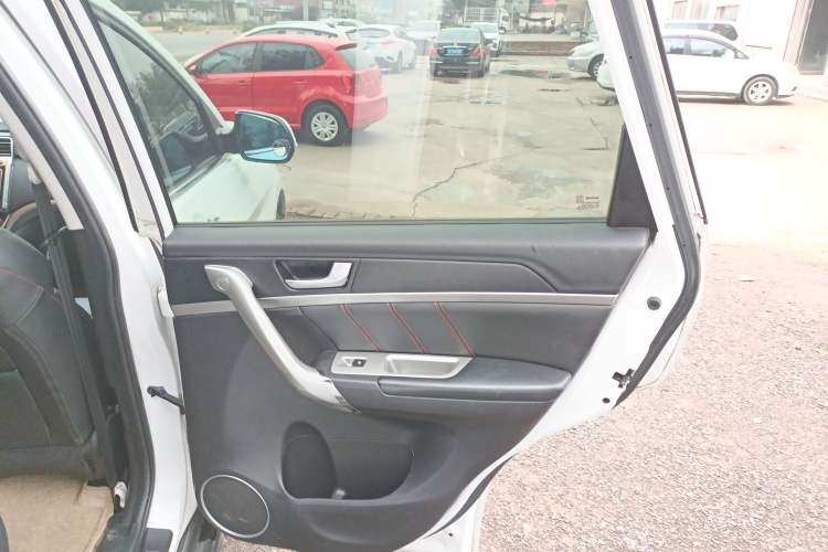 Used Haval M6 2017 1.5T Manual Two-Wheel Drive Elite Model Right Rear Door Interior