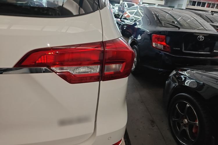 Used Haval M6 2017 1.5T Automatic Two-Wheel Drive Elite Model Right Rear Taillight