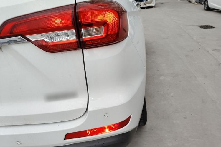 Used Haval M6 2017 1.5T Manual Two-Wheel Drive Elite Model Right Rear Taillight