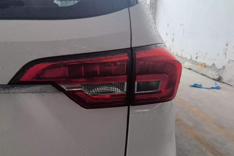 Used Haval M6 2017 1.5T Automatic Two-Wheel Drive Urban Model Right Rear Taillight