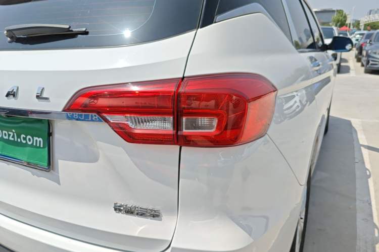 Used Haval M6 2017 1.5T Manual Two-Wheel Drive Elite Model Right Rear Taillight