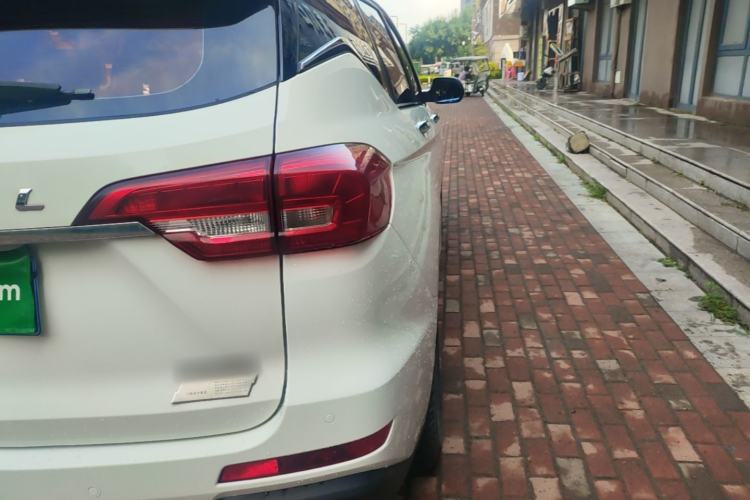 Used Haval M6 2017 1.5T Automatic Two-Wheel Drive Elite Model Right Rear Taillight