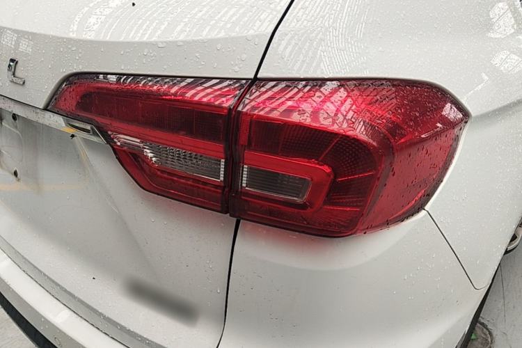 Used Haval M6 2017 1.5T Automatic Two-Wheel Drive Elite Model Right Rear Taillight
