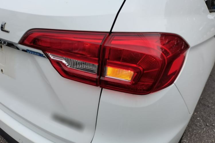 Used Haval M6 2017 1.5T Automatic Two-Wheel Drive Prestige Model Right Rear Taillight