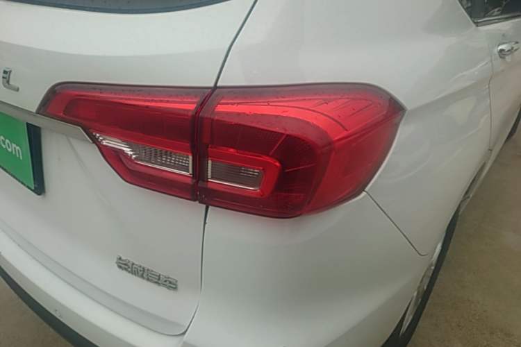 Used Haval M6 2017 1.5T Automatic Two-Wheel Drive Elite Model Right Rear Taillight