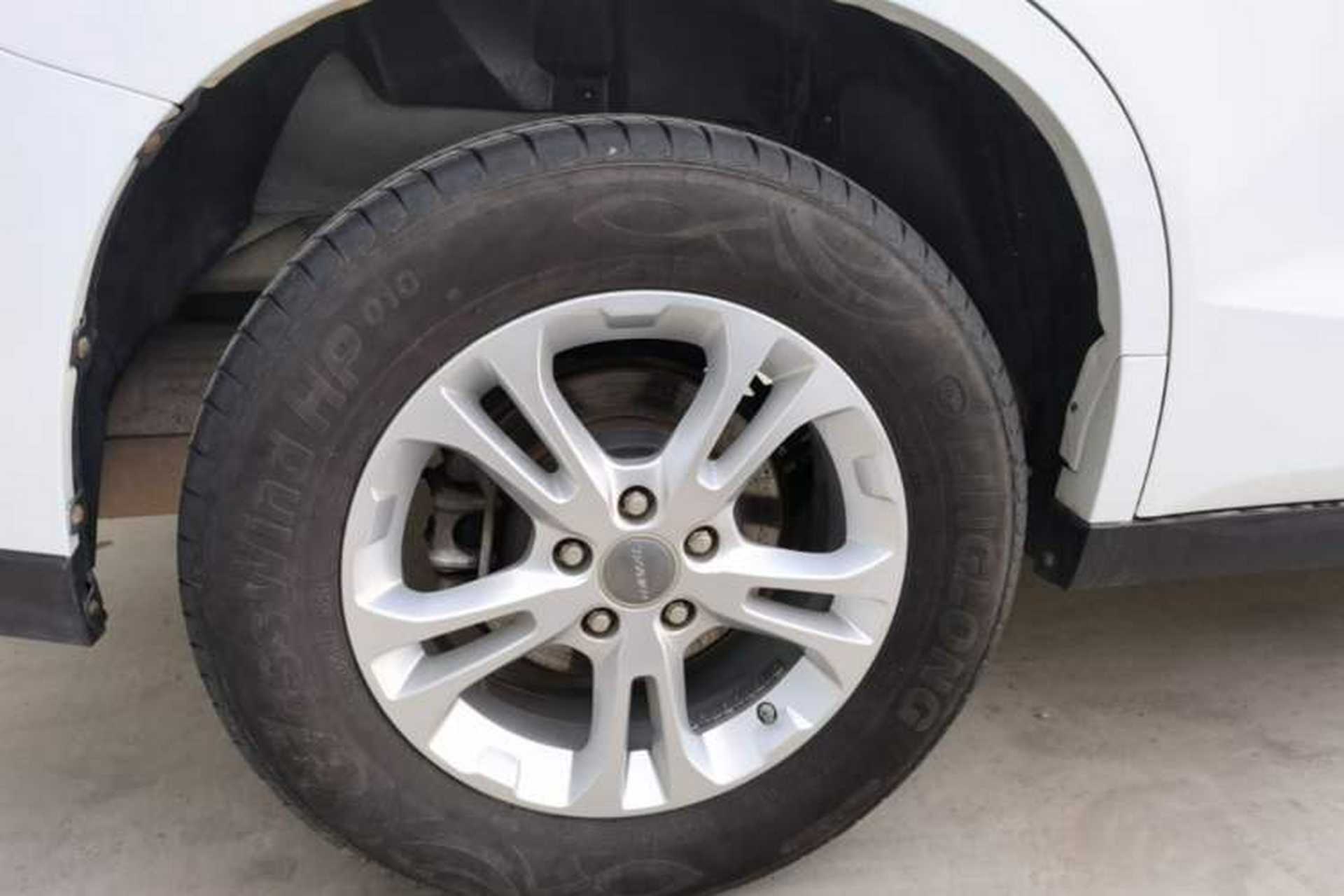 Used Haval M6 2017 1.5T Automatic Two-Wheel Drive Elite Model Right Rear Wheel Hub