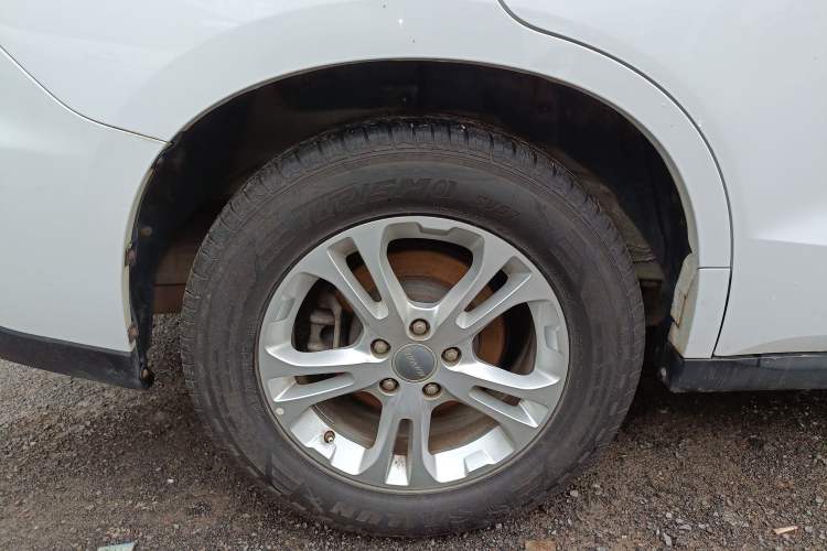 Used Haval M6 2017 1.5T Manual Two-Wheel Drive Elite Model Right Rear Wheel Hub