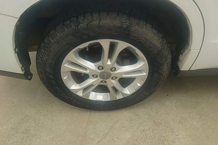 Used Haval M6 2017 1.5T Automatic Two-Wheel Drive Elite Model Right Rear Wheel Hub