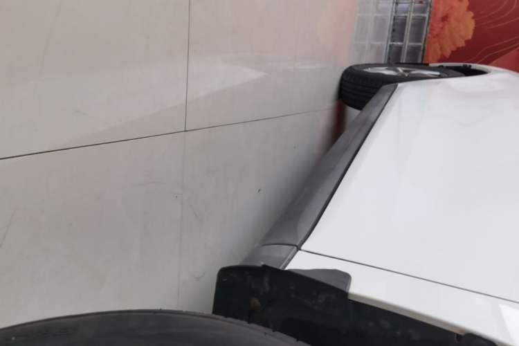 Used Haval M6 2017 1.5T Manual Two-Wheel Drive Urban Version Right Side Sill