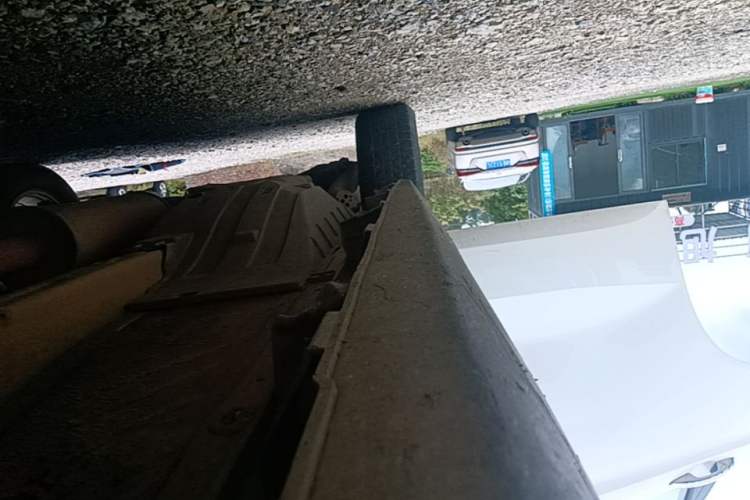 Used Haval M6 2017 1.5T Automatic Two-Wheel Drive Prestige Model Right Side Sill