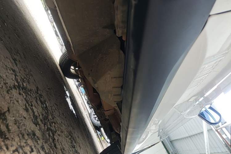 Used Haval M6 2017 1.5T Automatic Two-Wheel Drive Urban Model Right Side Sill