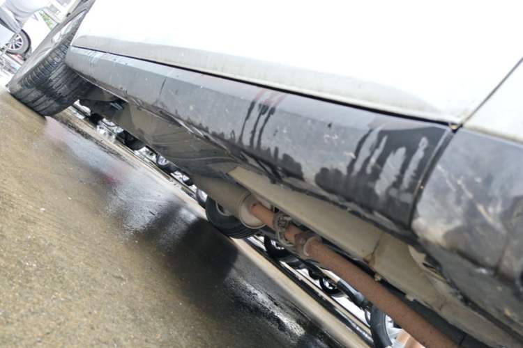 Used Haval M6 2017 1.5T Manual Two-Wheel Drive Elite Model Right Side Sill