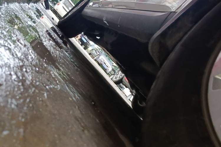 Used Haval M6 2017 1.5T Automatic Two-Wheel Drive Elite Model Right Side Sill