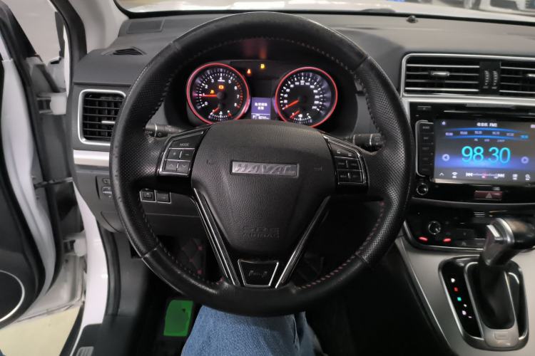 Used Haval M6 2017 1.5T Automatic Two-Wheel Drive Elite Model Steering Wheel