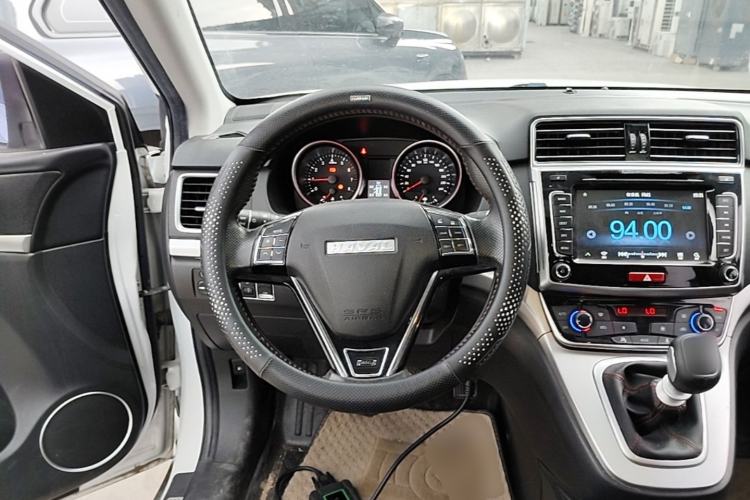 Used Haval M6 2017 1.5T Manual Two-Wheel Drive Elite Model Steering Wheel