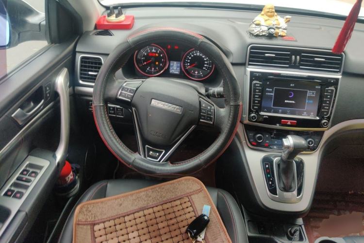 Used Haval M6 2017 1.5T Automatic Two-Wheel Drive Elite Model Steering Wheel